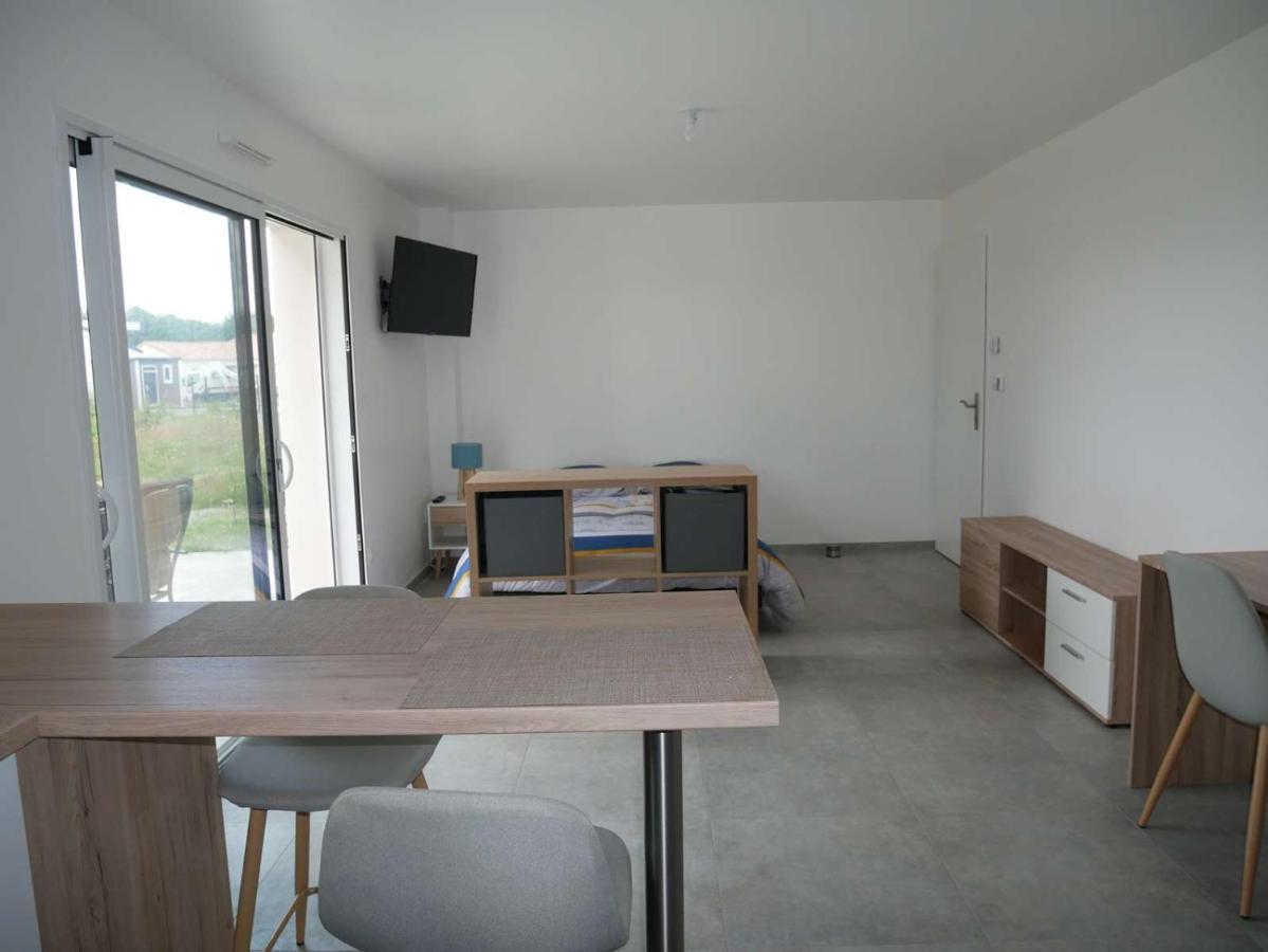 Studio Lumineux Avec Terrasse La Roche-sur-Yon Esterno foto
