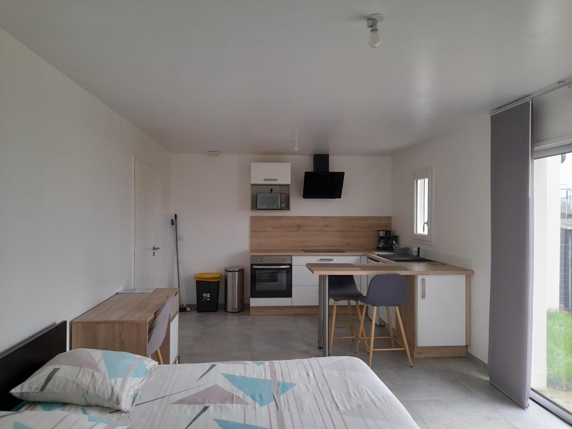 Studio Lumineux Avec Terrasse La Roche-sur-Yon Esterno foto
